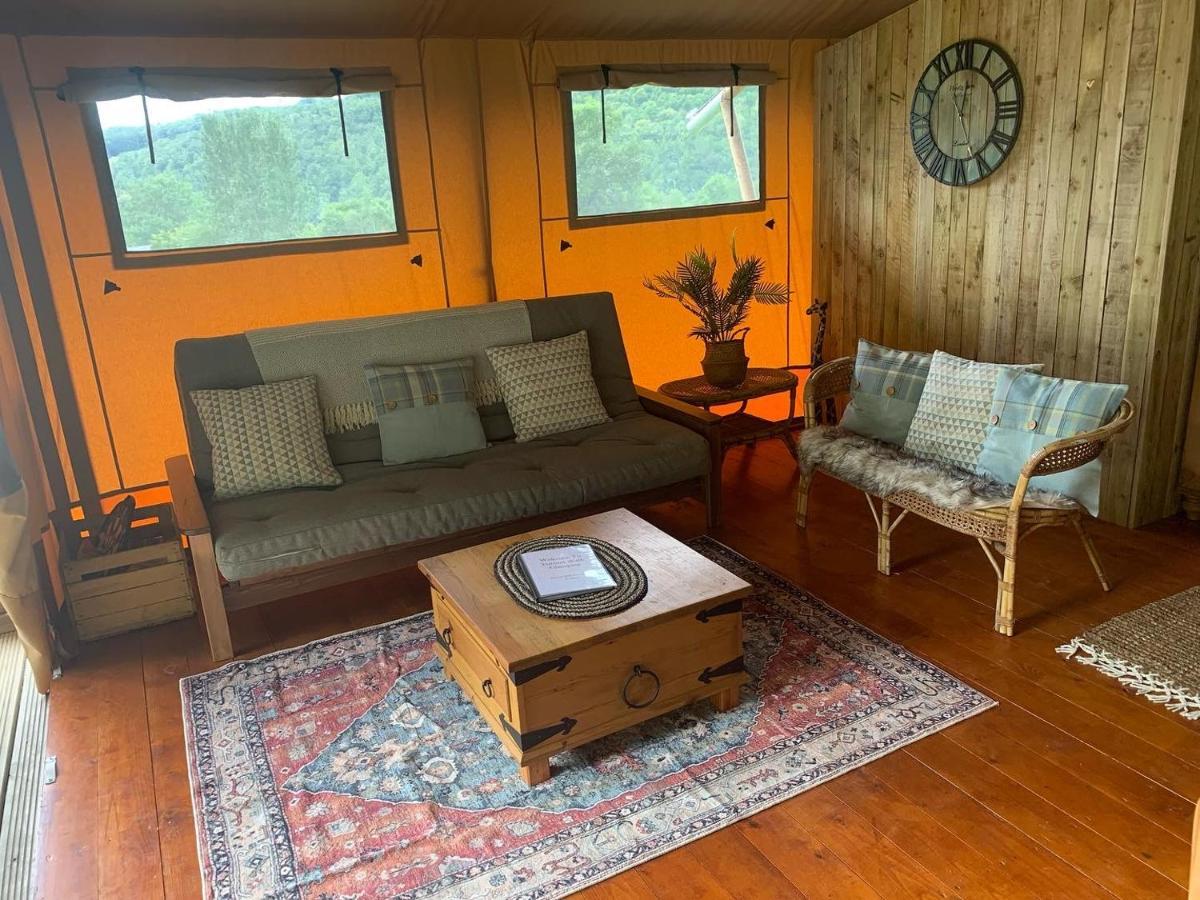 Mountain View Safari Tent With Hot Tub In The Heart Of Snowdonia دولغيلوو المظهر الخارجي الصورة