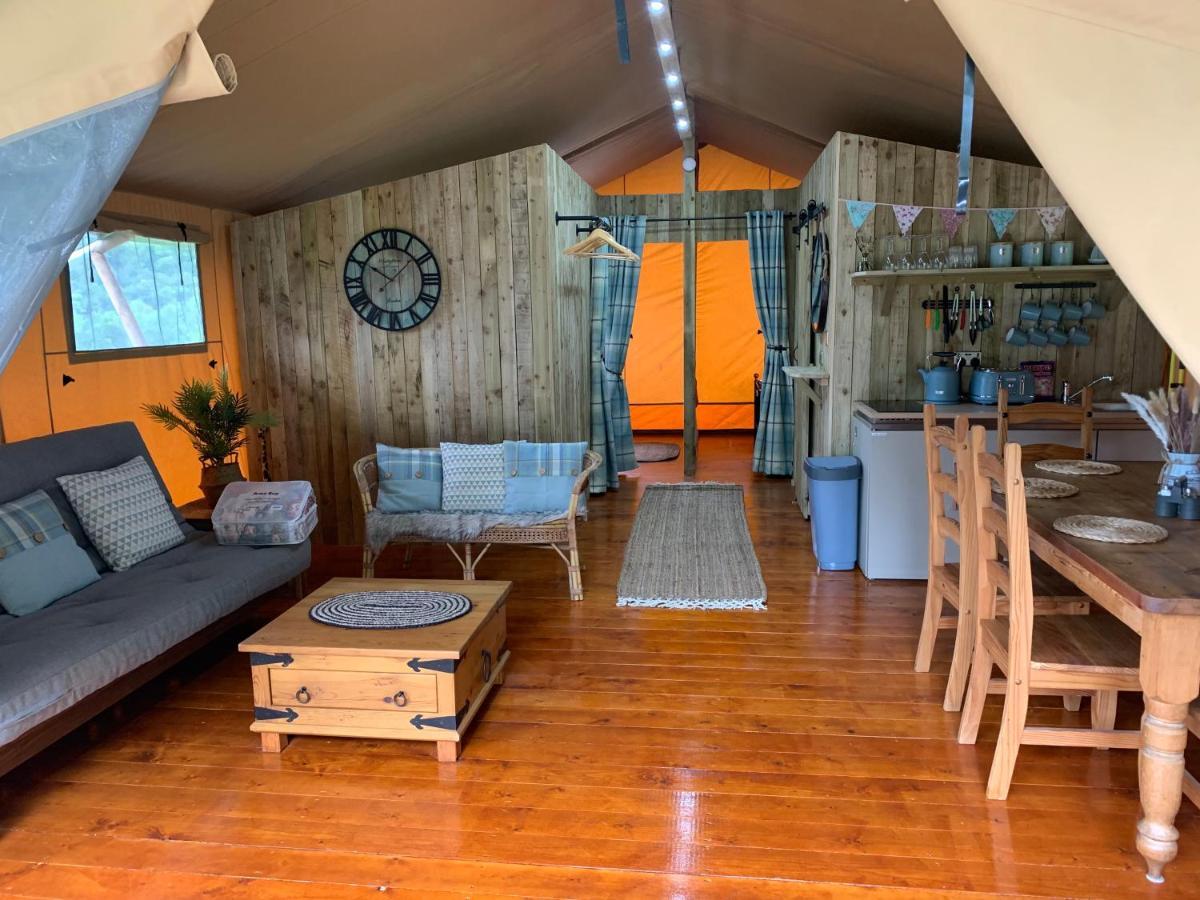 Mountain View Safari Tent With Hot Tub In The Heart Of Snowdonia دولغيلوو المظهر الخارجي الصورة