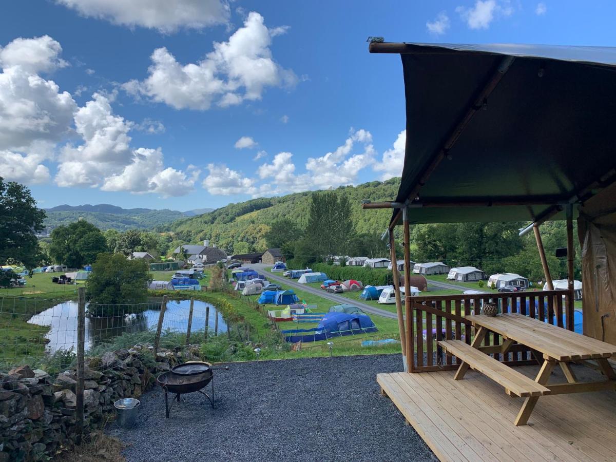 Mountain View Safari Tent With Hot Tub In The Heart Of Snowdonia دولغيلوو المظهر الخارجي الصورة
